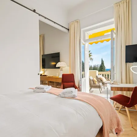 Terrasse D'azur - Sea View - Parking - Near Monaco - Private Park - Grand Prix Monaco Apartment *